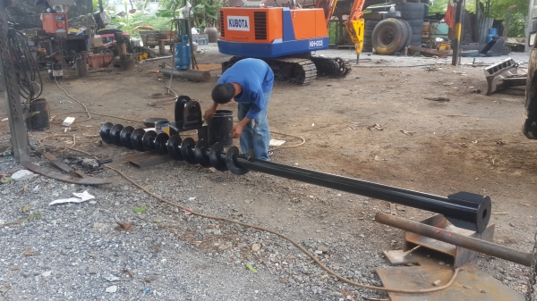 ขายสว่านเจาะดิน..ใส่ pc30..40..50..100..200ครบชุด