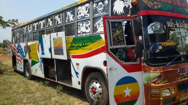 รถบัสยาว12เมตร เครื่องนิสสัน รถพัดลม รถบัสยาว12เมตร เครื่องนิสสัน รถพัดลม