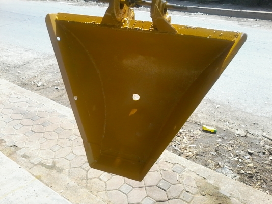 ขายบุ๋งกี๋ ซอยล่อง สภาพดีใส่รถ แบ็คโคเล็กขนาด PC 20 30 40