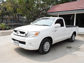 TOYOTA  VIGO  Single  2.5 D4D MT จัดไฟแนนซ์ง่าย ไม่ต้องมีคนค้ำ T.086-527-9533