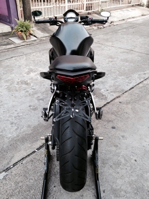 ER ปี 2013   หล่อๆพร้อมขี่เทียว