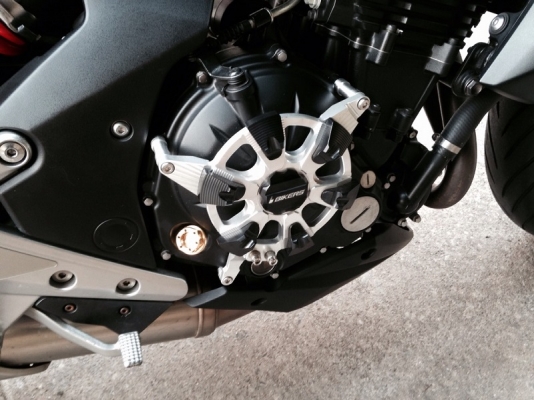 ER ปี 2013   หล่อๆพร้อมขี่เทียว