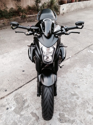 ER ปี 2013   หล่อๆพร้อมขี่เทียว