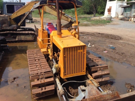 ขายD2-5 สภาพสวย พร้อมใช้งาน เครื่องดี ช่วงล่างดี ใบแทร็กเต็ม ราคาต่อรองได้