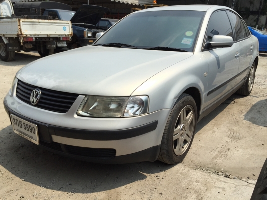 ขายรถโฟล์ค Passat สภาพสวยพร้อมใช้งานพร้อมโอน สนใจติดต่อ0968858213