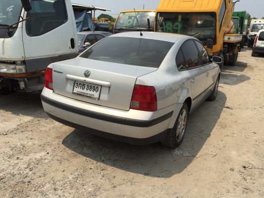 ขายรถโฟล์ค Passat สภาพสวยพร้อมใช้งานพร้อมโอน สนใจติดต่อ0968858213