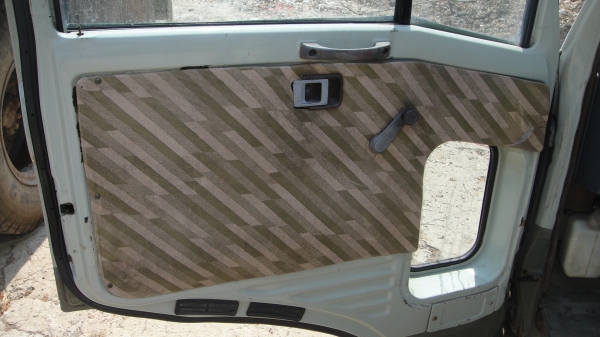 หัว HINO FC ฃุปเปอร์เสี่ยสภาพสวยเดิมๆ กันชน ขาดีดหน้า-หลัง  ตู้แอร์ ของครบ ราคาถูก