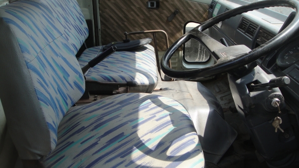 หัว HINO FC ฃุปเปอร์เสี่ยสภาพสวยเดิมๆ กันชน ขาดีดหน้า-หลัง  ตู้แอร์ ของครบ ราคาถูก