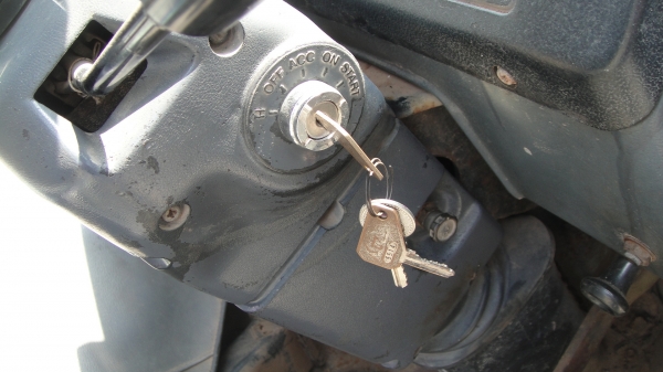 หัว HINO FC ฃุปเปอร์เสี่ยสภาพสวยเดิมๆ กันชน ขาดีดหน้า-หลัง  ตู้แอร์ ของครบ ราคาถูก