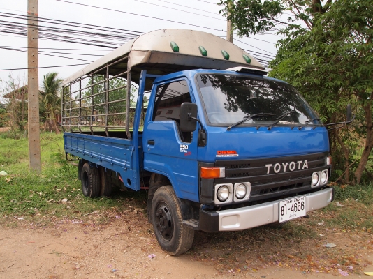 ขายรถ 6 ล้อ toyota DYNA 350
