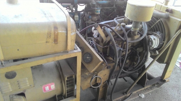 เครื่องปั่นไฟ 25 K+w เครื่องยนต์ John Deere