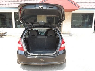 HONDA JAZZ 1.5 AUTO I-DSI ปี 2004 จัดไฟแนนซ์ง่าย ไม่ต้องมีคนค้ำ T.086-527-9533