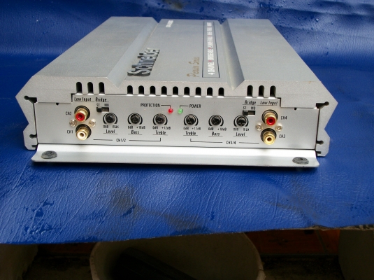 ขายถูก พาวเวอร์แอมรถยนต์ ยี่ห้อ Schneider (ชไนเดอร์) 4ch ขอขายใหม่ครับ คนซื้อไม่พร้อม