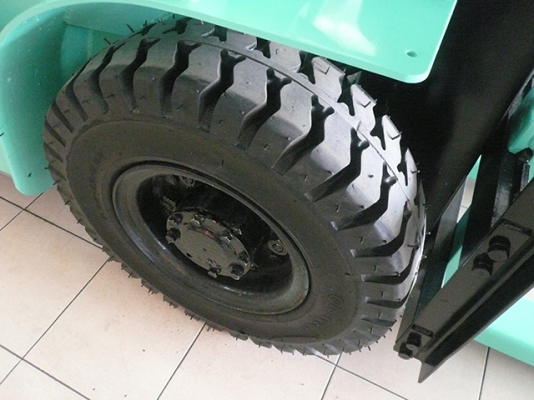 ขายรถโฟล์คลิฟท์ MITSUBISHI รุ่น FG20 ราคา 185,000 บาท นำเข้าจากประเทศญี่ปุ่น 100\% ไม่เคยใช้งานในไทย