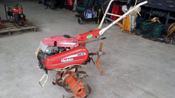 รถพรวนดิน ROBIN   รุ่น PR15 เก่าญี่ปุ่น ขนาด 3.5 แรง เครื่องยนต์ติดง่าย  สภาพดีพร้อมใช้งาน