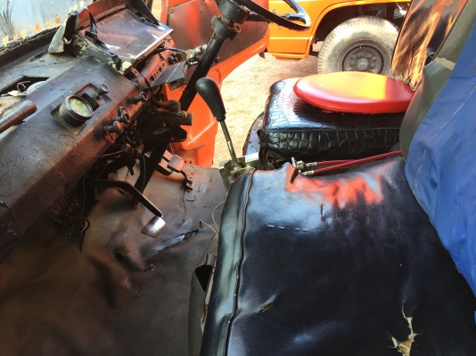 NISSAN4ล้อเครื่อง74แรง NISSAN4ล้อเครื่อง74แรง