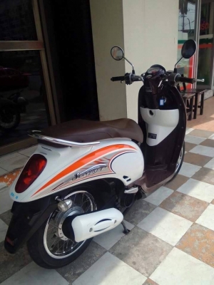 Scoopy i ปี 2555 รถสวยจริง สไตล์คลาสสิค หัวฉีดประหยัดน้ำมัน