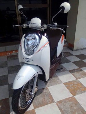 Scoopy i ปี 2555 รถสวยจริง สไตล์คลาสสิค หัวฉีดประหยัดน้ำมัน