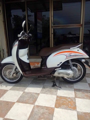 Scoopy i ปี 2555 รถสวยจริง สไตล์คลาสสิค หัวฉีดประหยัดน้ำมัน