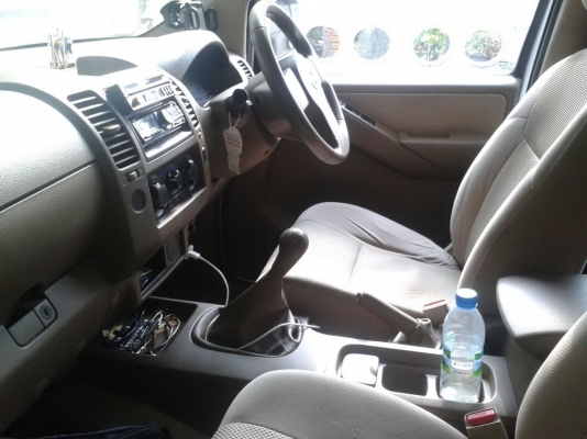 ขายรถ nissan navara 4ประตู