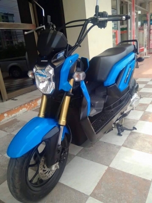 รถเพียง 9 เดือน Zoomer X ปี 2557 สีน้ำเงิน ดำ รถสวยนางฟ้าสุดๆ ขับดีมากมาย