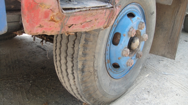 ็HINO KM500 ดั๊ม5คิว เครื่องดี ยางดี คัสฃีสวย ยาง825/16 คานหน้า-เฟืองท้ายเอฟ พวงมาลัยเพาเวอร์ รถพร้อมใช้ ราคาถูก