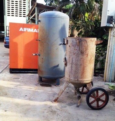 ขายถูกปั้มลม พร้อม เครื่องยิงทราย ครบชุด ยี่หัอ AIR MAN พร้อมใช้งาน 089-5512032 ขายถูกปั้มลม พร้อม เครื่องยิงทราย ครบชุด ยี่หัอ AIR MAN พร้อมใช้งาน 089-5512032