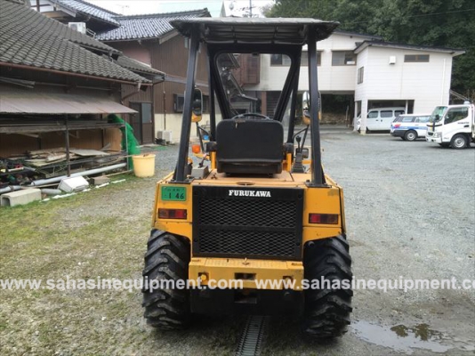 รถตัก ยี่ห้อ FURUKAWA รุ่น FL35-II S/N 1604 นำเข้า บจก.สหสินอีควิปเม้นท์ โทร.081-5851880, 02-5168100-1 www.sahasinequipment.com