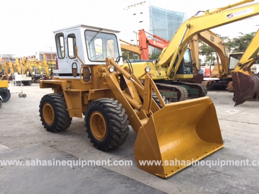 รถตัก ยี่ห้อ KOMATSU รุ่น 507 S/N 524XX นำเข้า สภาพดี บจก.สหสินอีควิปเม้นท์ โทร.081-5851880, 02-5168100-1 www.sahasinequipment.com รถตัก ยี่ห้อ KOMATSU รุ่น 507 S/N 524XX นำเข้า สภาพดี บจก.สหสินอีควิปเม้นท์ โทร.081-5851880, 02-5168100-1 www.sahasinequipment.com