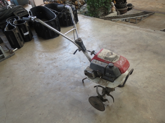 เครื่องพรวนดิน แบบเดินตาม ตีดิน