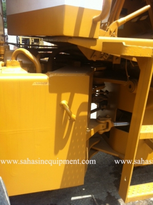 รถตัก ยี่ห้อ KOMATSU รุ่น 515 S/N 107XX นำเข้า ไม่เคยใช้งานในไทย บจก.สหสินอีควิปเม้นท์ โทร.081-5851880, 02-5168100-1 www.sahasinequipment.com