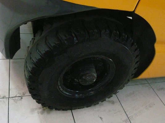 ขายรถโฟล์คลิฟท์มือสอง TCM รุ่น FG20N16 ราคา 185,000 บาท นำเข้าจากประเทศญี่ปุ่น 100\% ไม่เคยใช้งานในประเทศไทย