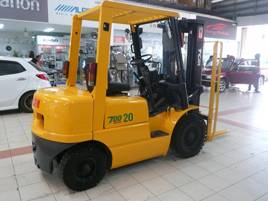 ขายรถโฟล์คลิฟท์มือสอง TCM รุ่น FG20N16 ราคา 185,000 บาท นำเข้าจากประเทศญี่ปุ่น 100\% ไม่เคยใช้งานในประเทศไทย