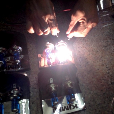 ที่ดึงเบรคมือ-หลอดไฟสีฟ้าของใหม่ 1คู่ ใส่รถเก๋งทั่วไปปกติได้เลยครับ ตจวส่งได้ ที่ดึงเบรคมือ-หลอดไฟสีฟ้าของใหม่ 1คู่ ใส่รถเก๋งทั่วไปปกติได้เลยครับ ตจวส่งได้