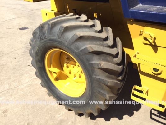 รถตัก ยี่ห้อ KOMATSU รุ่น WA70-1 S/N 12206 นำเข้า บจก.สหสินอีควิปเม้นท์ โทร.081-5851880, 02-5168100-1 www.sahasinequipment.com