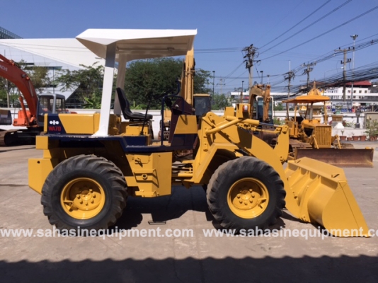 รถตัก ยี่ห้อ KOMATSU รุ่น WA70-1 S/N 12206 นำเข้า บจก.สหสินอีควิปเม้นท์ โทร.081-5851880, 02-5168100-1 www.sahasinequipment.com