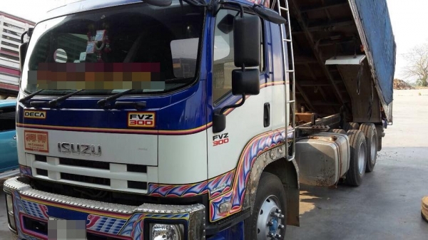 ขายรถสิบล้อ Isuzu DECA FVZ 300 คอกเกษตรดั้มเนียม อู่ST  แม่ลูก ปี53 รถสวยพร้อมใช้งาน ราคาต่อรองได้