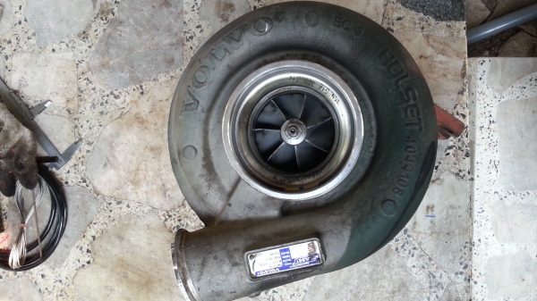 ขายเทอร์โบ volvo holset hx55 ราคา 18, 500  สภาพสวยแน่นๆ