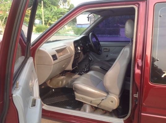 RODEO แซสซีสวย รถสวย แอร์เย็น เอกสารพร้อม ภาษีไม่ขาด