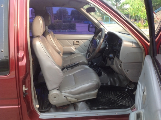 RODEO แซสซีสวย รถสวย แอร์เย็น เอกสารพร้อม ภาษีไม่ขาด