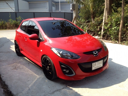 ขายด่วน MAZDA2 5ประตูตัวTop มือเดียวใช้เองคะ