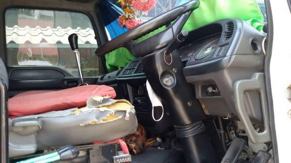 ขายพ่วง ดั้มแม่-ลูก 270 ยูโรทู ปี47 รถพร้อมใช้ ขายพ่วง ดั้มแม่-ลูก 270 ยูโรทู ปี47 รถพร้อมใช้