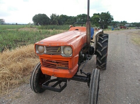 kubota L2600 26แรง มีแต่ตัว เครื่องดี เกียดี สนใจติดต่อ0899638932 kubota L2600 26แรง มีแต่ตัว เครื่องดี เกียดี สนใจติดต่อ0899638932