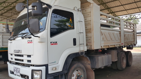 ขาย 10 ล้อ 2 เพลา กระบะสามมิตรล๊อนเฉียงดั้ม ISUZU 300 ปี52 ยางตามสะภาพ ราคา.1950000 สนใจโทรจองด่วน ขาย 10 ล้อ 2 เพลา กระบะสามมิตรล๊อนเฉียงดั้ม ISUZU 300 ปี52 ยางตามสะภาพ ราคา.1950000 สนใจโทรจองด่วน