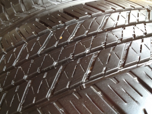 ยางบริดสโตน265 65R17ลงพื้นปลางปี2013ถูกๆ