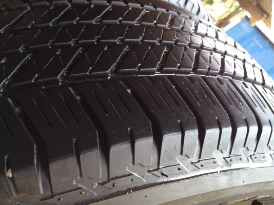 ยางบริดสโตน265 65R17ลงพื้นปลางปี2013ถูกๆ