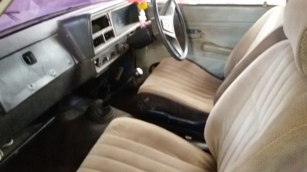 ขายรถกะบะแค็ปISUZU-KB2200 เครื่องดี คัสซีสวยมากรถใช้งานปกติทุกวัน