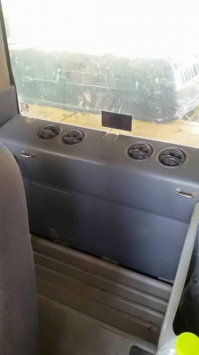 ขายรถแบคโฮ KOMATSU PC 200 รุ่น 8 พร้อมหัวลาก ซูโม่ 227 ขายยกคู่ ขายรถแบคโฮ KOMATSU PC 200 รุ่น 8 พร้อมหัวลาก ซูโม่ 227 ขายยกคู่