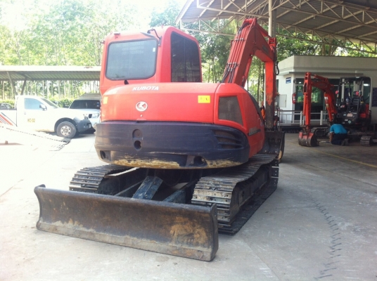 ขายด่วน!! 8 ตัน Kubota ขายด่วน!! 8 ตัน Kubota