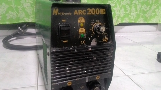 เครื่องเชื่อมระบบอินเวอร์เตอร์ ขนาด 200 A อุปกรณ์ครบ สภาพพร้อมใช้งานครับ